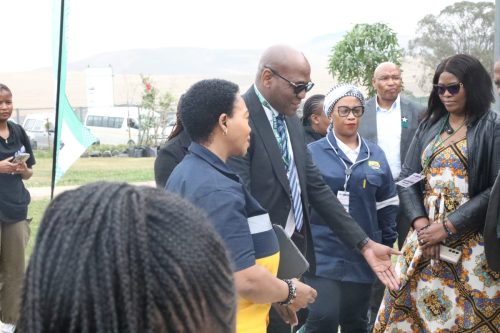 Deputy Director General TVET Sam Zungu welcomes Deputy Minister.